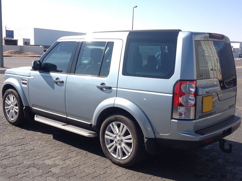 Land Rover Discovery 4 3.0Td/sD V6 SE in Namibia