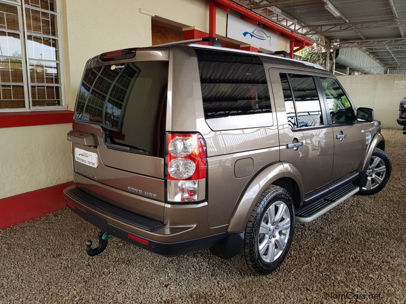Land Rover Discovery 4 SDV6 HSE in Namibia
