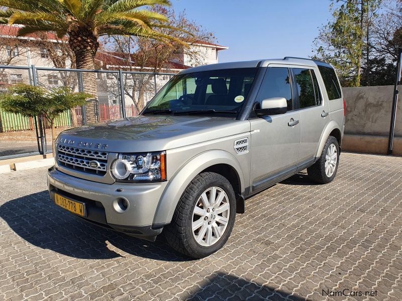 Land Rover Discovery 4 SE in Namibia