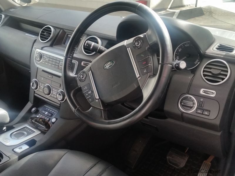 Land Rover Discovery4 TDV6 S A/T in Namibia