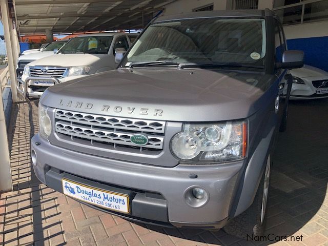 Land Rover Land Rover Discovery 4 3.0 TD/SD V6 S in Namibia