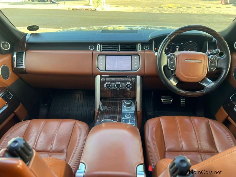 Land Rover Range Rover 5.0 V8 in Namibia