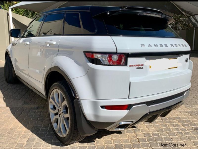 Land Rover Range Rover Evoque in Namibia