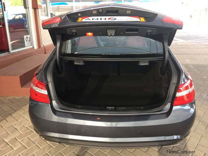 Mercedes-Benz E500 COUPE in Namibia