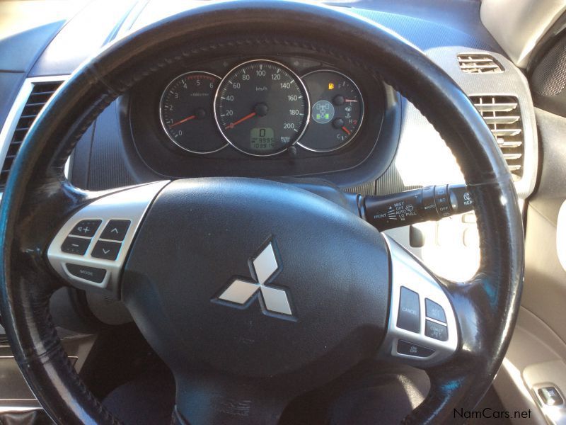 Mitsubishi Mitsubishi Pajero Sport 3.2 D 4X4 Auto in Namibia
