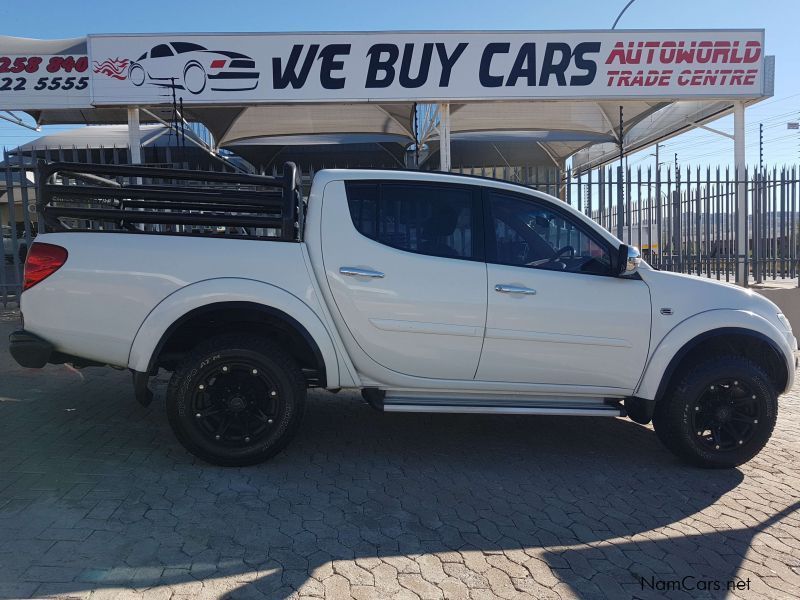 Mitsubishi Triton 2.5 Di-d Double Cab 4x2 100kw Difflock in Namibia