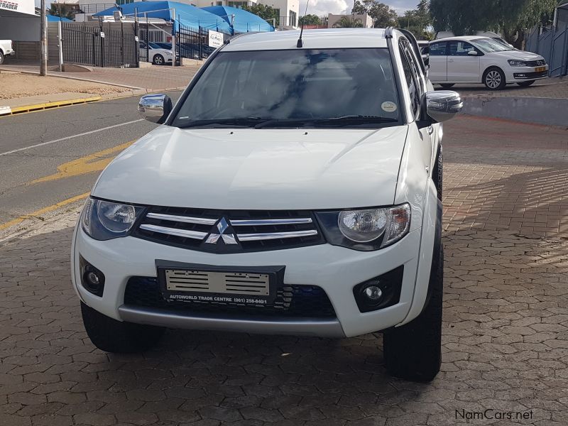 Mitsubishi Triton 2.5 Di-d Double Cab 4x2 100kw Difflock in Namibia