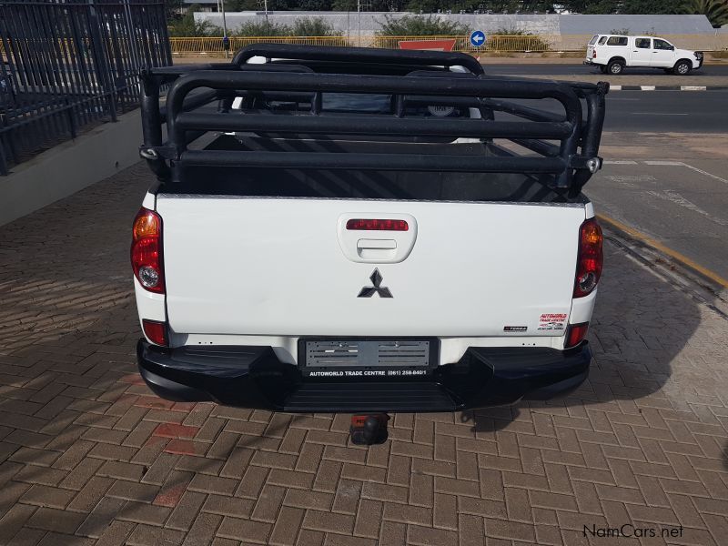 Mitsubishi Triton 2.5 Di-d Double Cab 4x2 100kw Difflock in Namibia