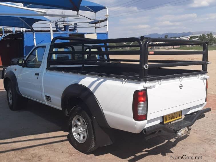 Nissan NP200 2.4 in Namibia