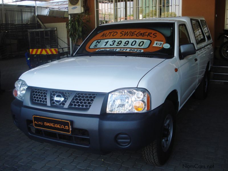 Nissan NP300 2.0 LWB HARDBODY in Namibia