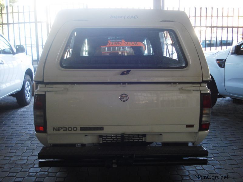 Nissan NP300 2.0 LWB HARDBODY in Namibia