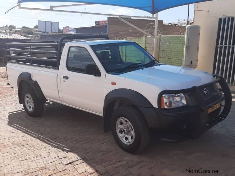 Nissan NP300 2.4 in Namibia