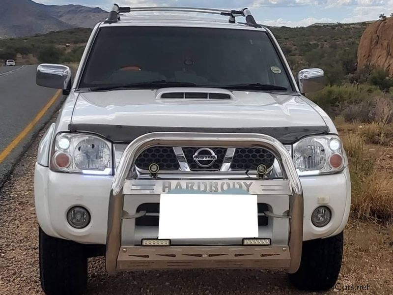 Nissan NP300 2.5 4x4 in Namibia