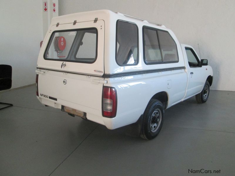 Nissan NP300 2.5TDi LWB S/Cab in Namibia