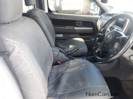 Nissan NP300 2.5Tdi D/C 4x4 in Namibia