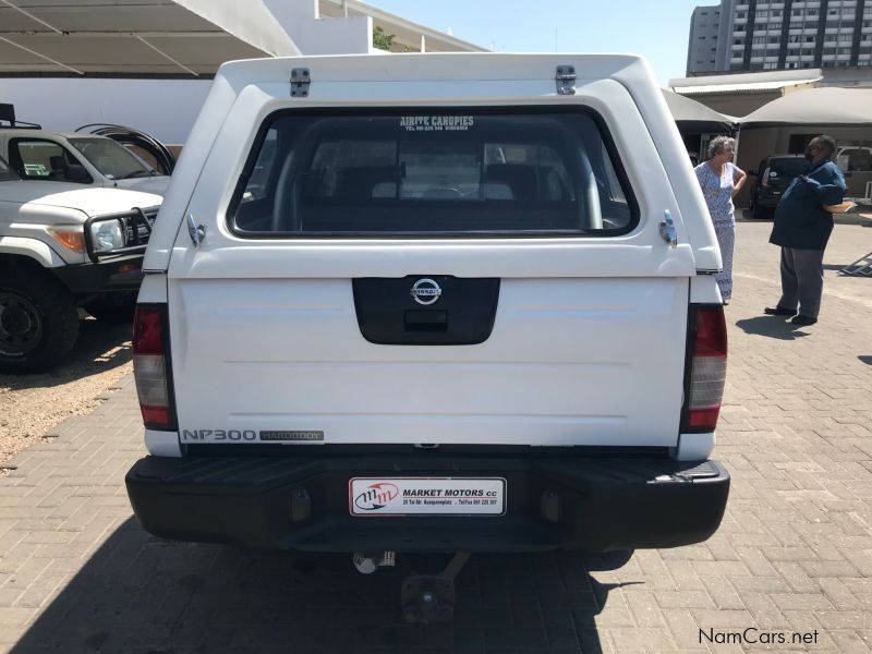 Nissan NP300 Hardbody 2.5 Manual Diesel in Namibia