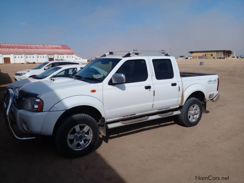 Nissan NP300 Hardbody 4x4 2.5l Diesel in Namibia