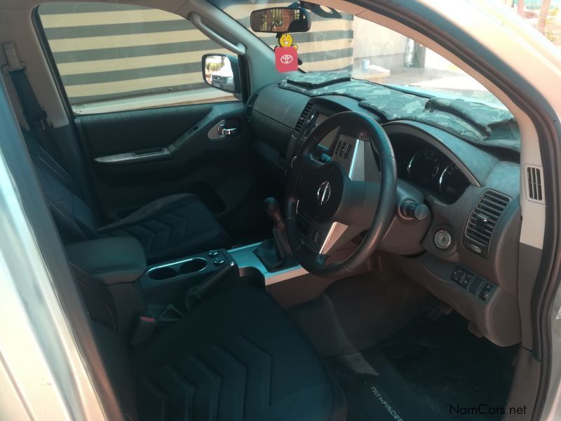 Nissan Pathfinder, 4x4 SE in Namibia