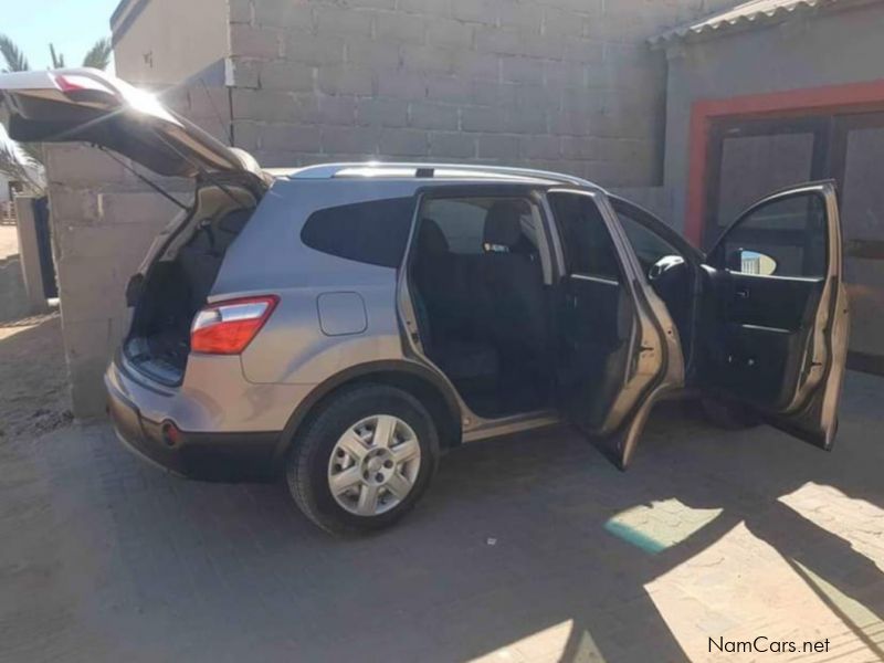 Nissan Qashqai +2 in Namibia