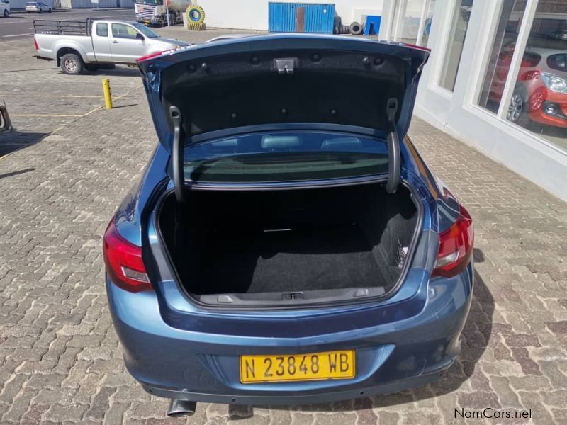 Opel ASTRA 1.6 TURBO in Namibia