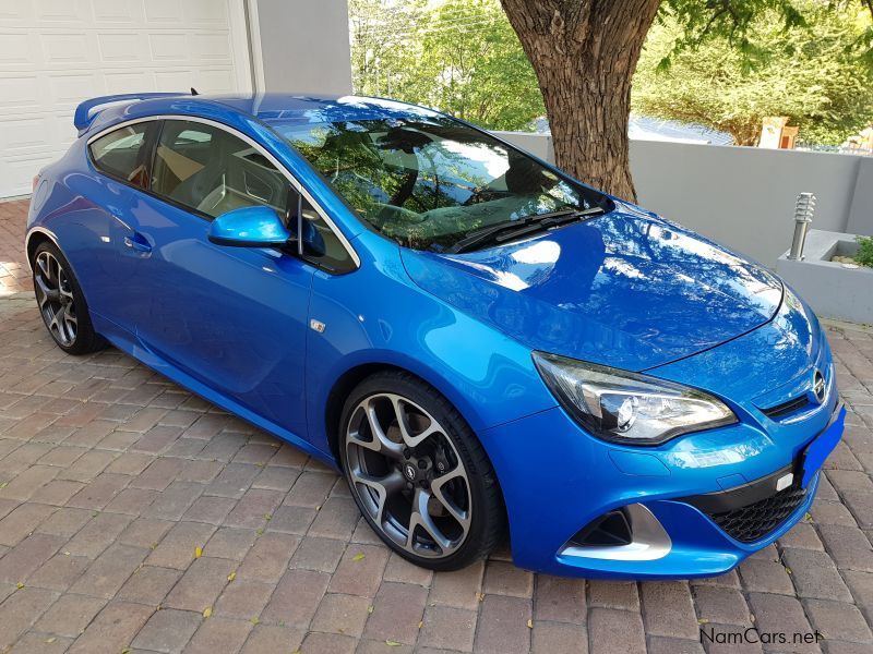 Opel Astra 2.0T OPC in Namibia