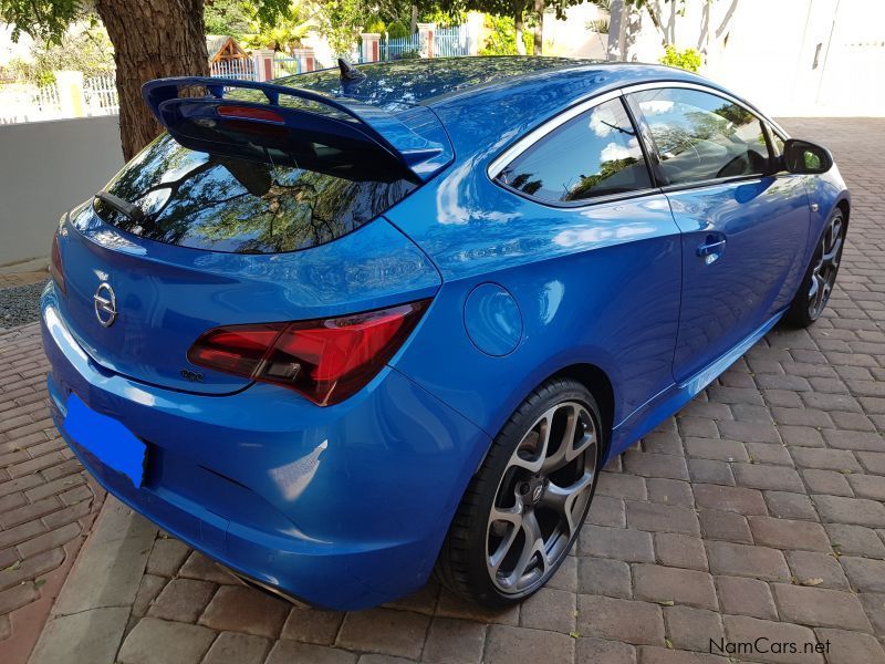 Opel Astra 2.0T OPC in Namibia