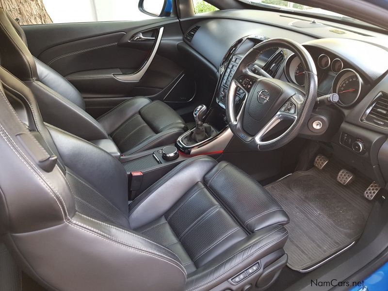 Opel Astra 2.0T OPC in Namibia