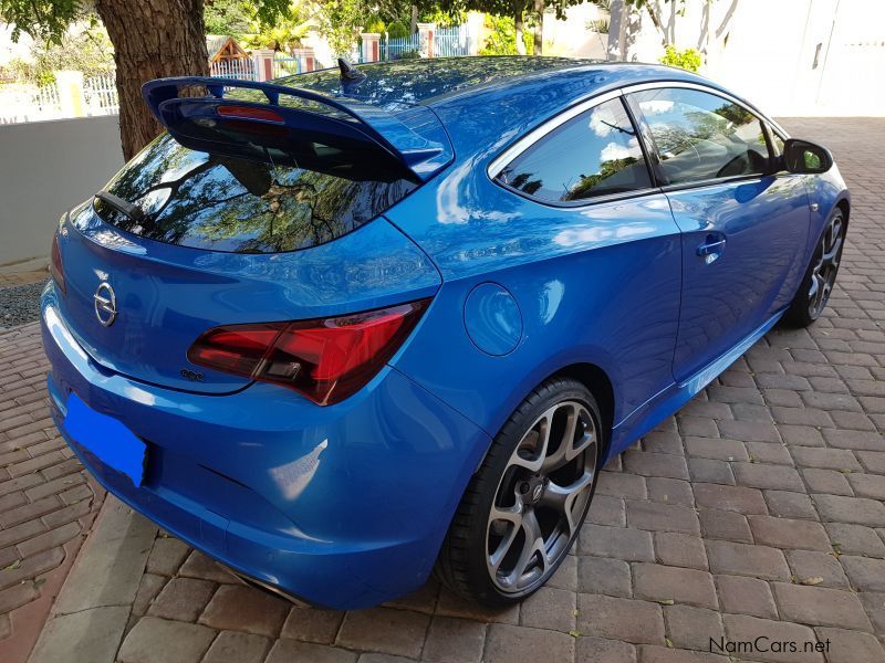 Opel Astra OPC 2.0T in Namibia