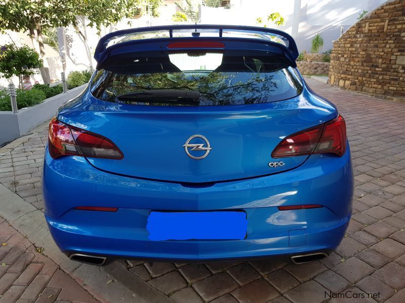 Opel Astra OPC 2.0T in Namibia