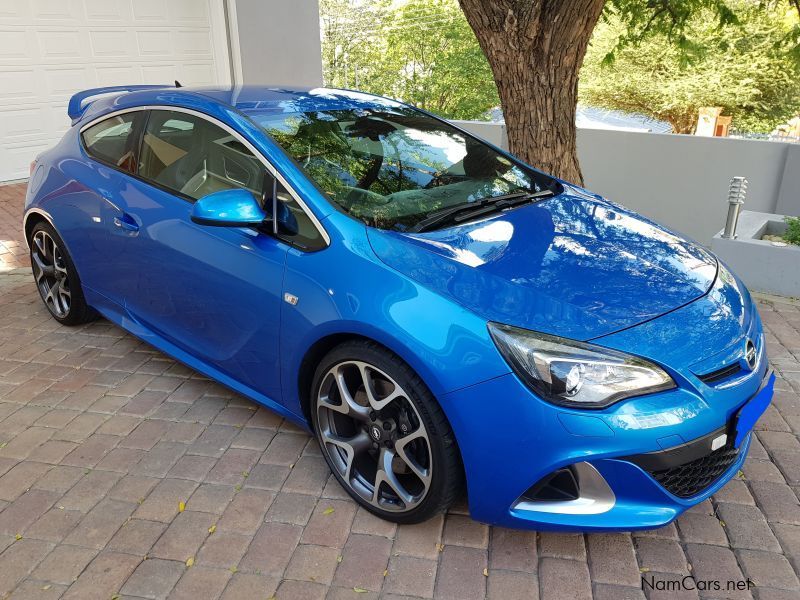 Opel Astra OPC 2.0T in Namibia