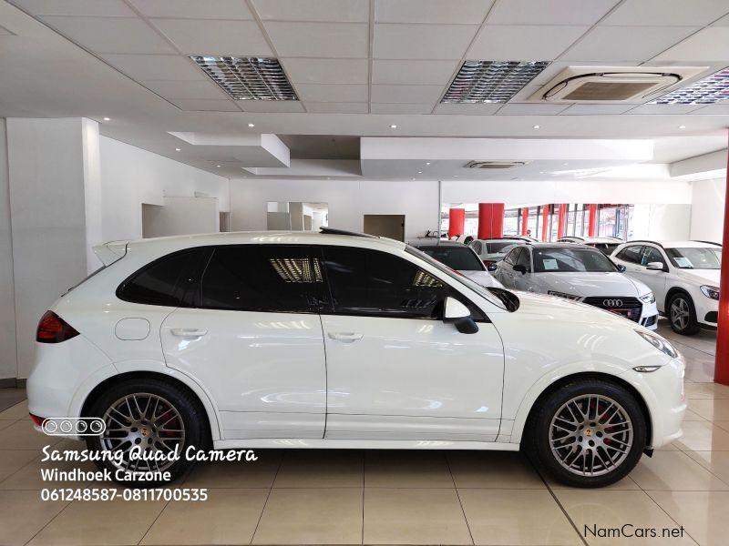 Porsche Cayenne GTS 4.8 V8 390Kw in Namibia