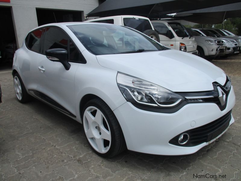 Renault CLIO IV 900 T DYNAMIQUE in Namibia