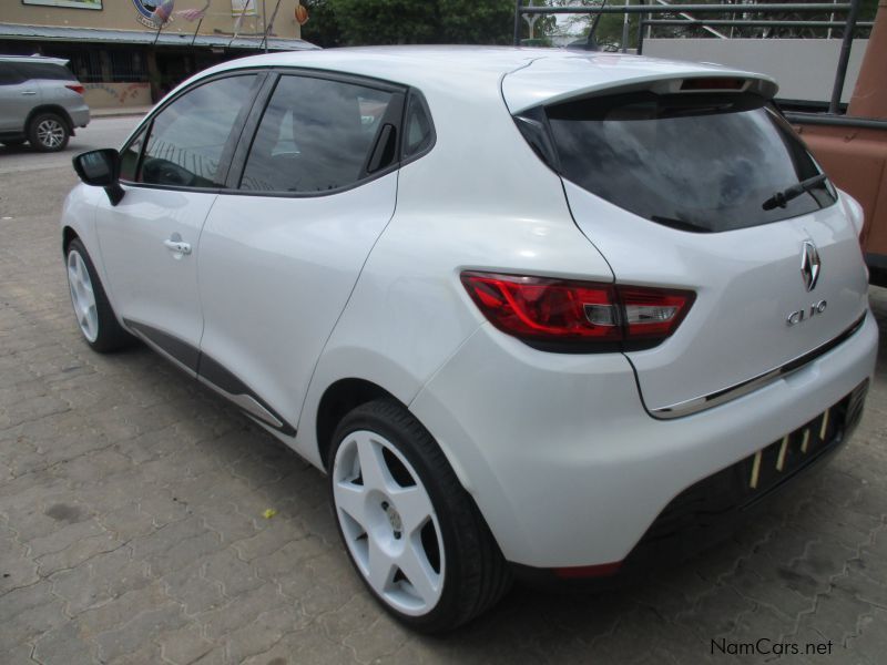 Renault CLIO IV 900 T DYNAMIQUE in Namibia