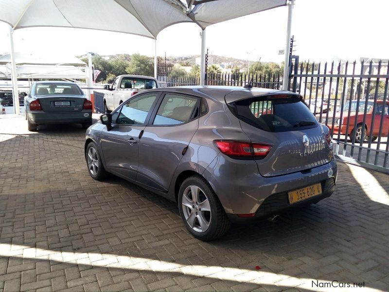 Renault Clio 1.0 in Namibia