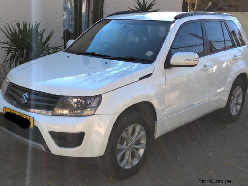 Suzuki Grand Vitara Dune in Namibia