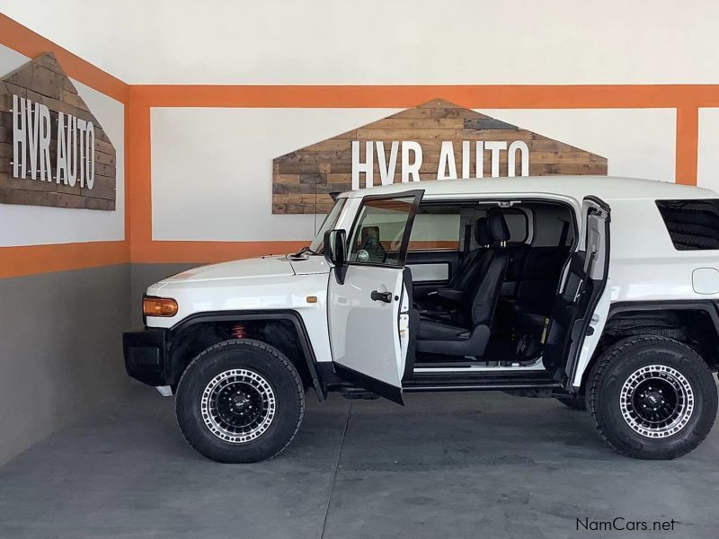 Toyota FJ Cruiser 4.0 V6 in Namibia