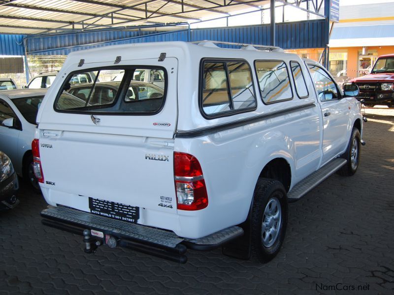 Toyota HILUX 2.5 D4D 4X4 in Namibia