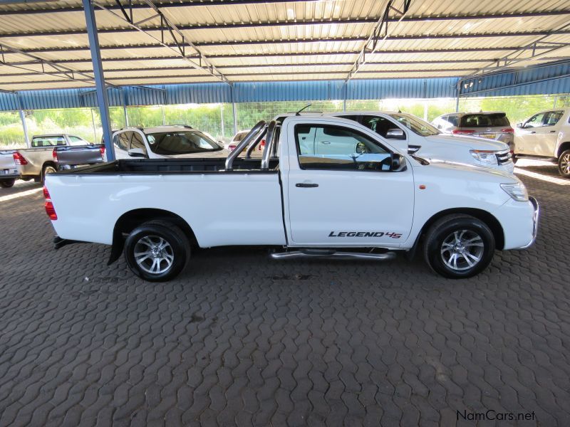 Toyota HILUX 2000 VVTI in Namibia