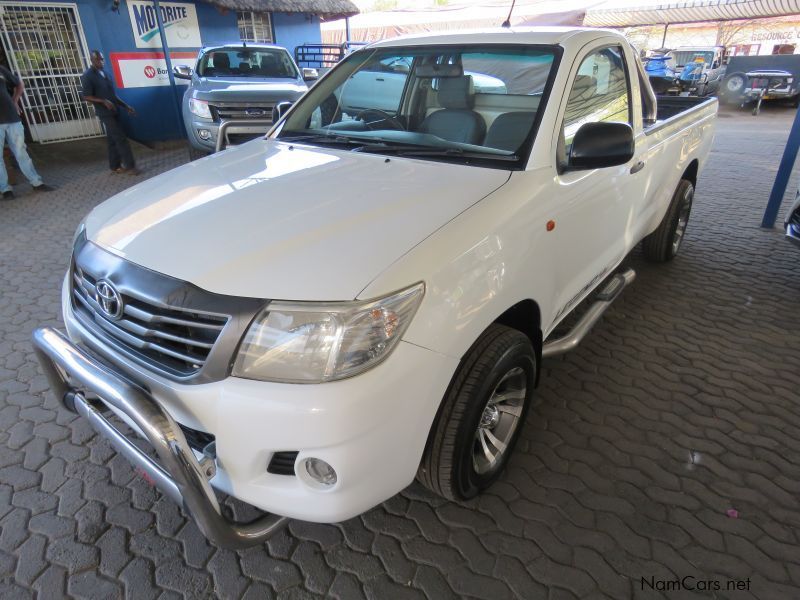 Toyota HILUX 2000 VVTI in Namibia