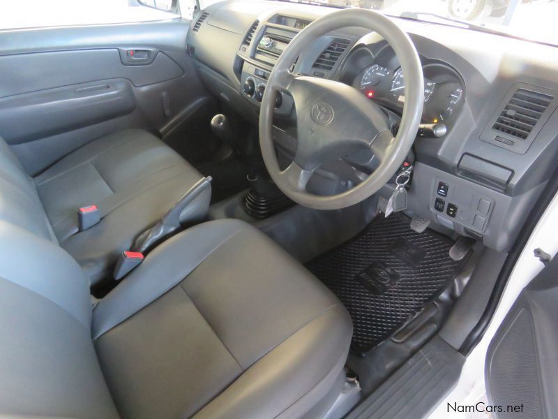 Toyota HILUX 2000 VVTI in Namibia