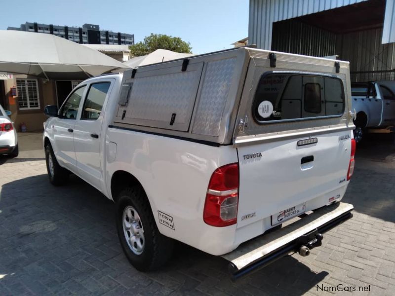 Toyota Hilux 2.5 D4D 4x4 Manual SRX in Namibia