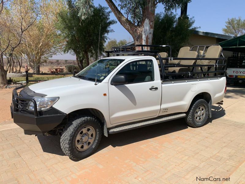 Toyota Hilux 2.5 D4D SRX 4x4 S/C manual in Namibia