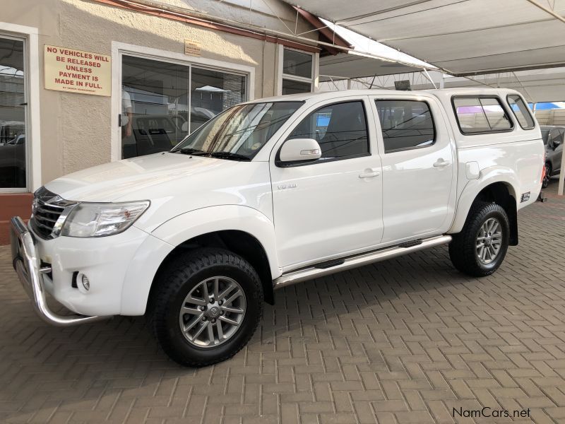 Toyota Hilux 4.0 V6 Dakar 4x4 in Namibia