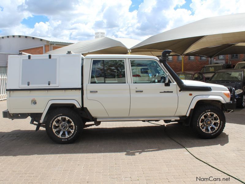 Toyota LANDCRUISER 4.5 V8 DIESEL TURBO D/C 4X4 in Namibia