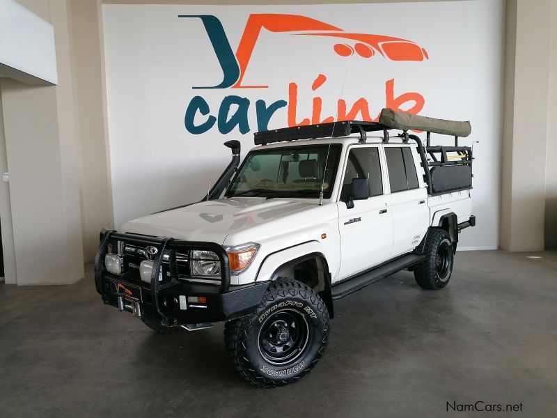 Toyota Land Cruiser 4.0 V6 D/Cab 4x4 in Namibia
