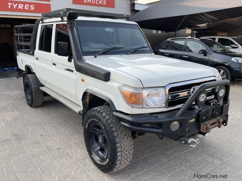 Toyota Land Cruiser 4.2 DIESEL D/C in Namibia