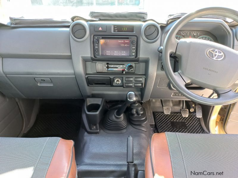 Toyota Land Cruiser Pickup LC79 4.0 V6 Petrol DC in Namibia