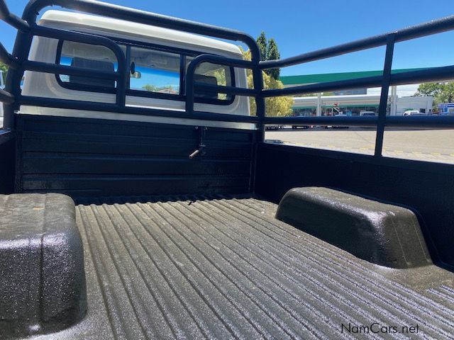 Toyota Landcruiser 4.0 V6 S/Cab 4x4 in Namibia