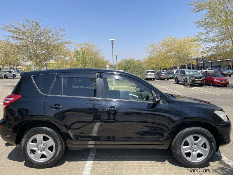 Toyota RAV4 2.4L AWD in Namibia