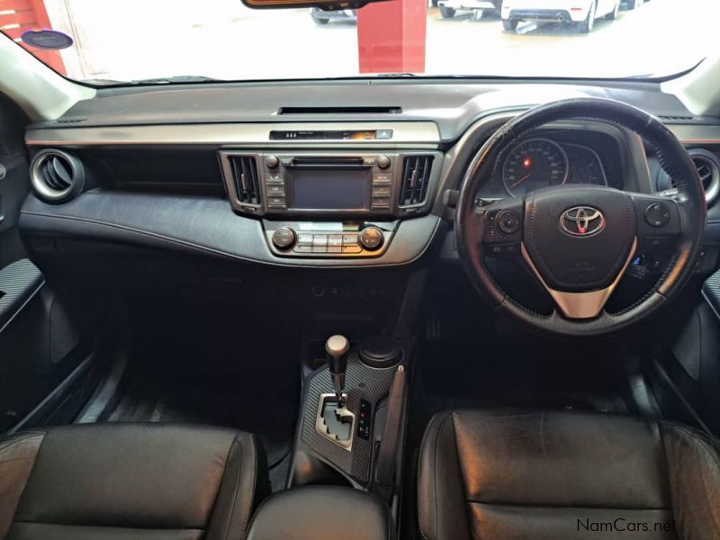 Toyota Rav4 2.5 VX AWD AT in Namibia